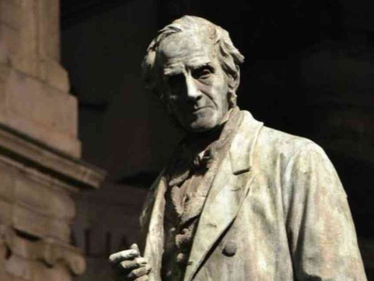 Manzoni, la Colonna Infame e la fede senza irrazionalità