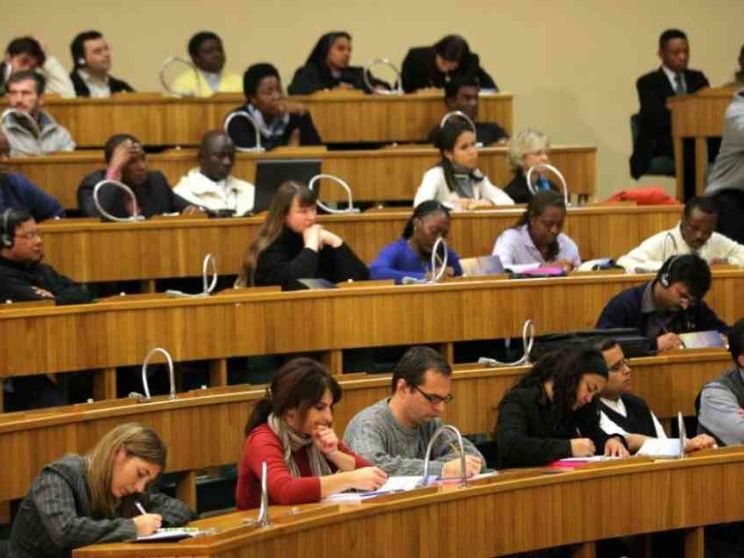 Il Papa: serve una teologia in “uscita” per una Chiesa missionaria e sinodale