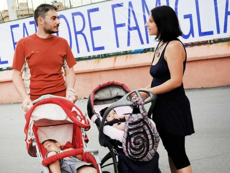 Le politiche per la famiglia vittime di ambiguità e fake news
