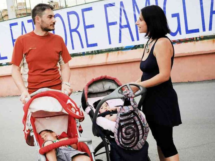 Le politiche per la famiglia vittime di ambiguità e fake news
