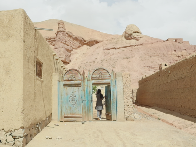 Con le ragazze afghane nella “scuola che non c’è”: il docufilm di Avvenire