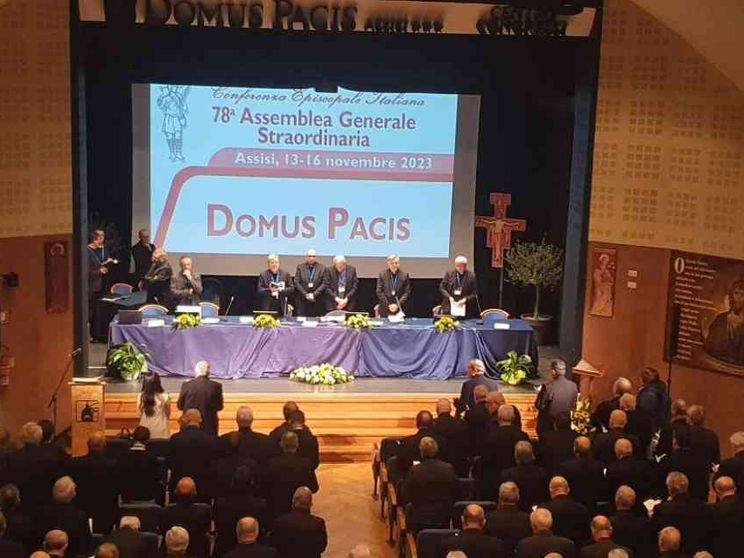 Zuppi: «Pace, primo problema». In Italia le riforme vanno fatte insieme