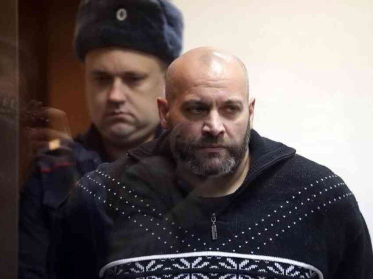 Uno degli assassini di Anna Politkovskaya si arruola e Putin lo grazia