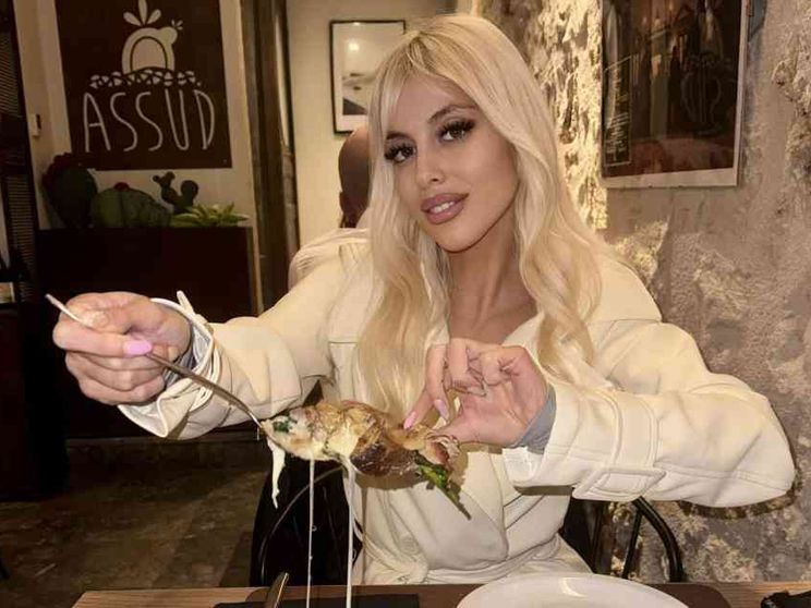 «Post pubblicitari e follower falsi»: l'Antitrust indaga Asia Valente e Instagram