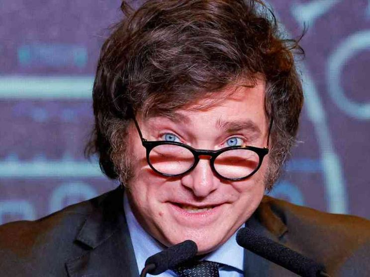 Le drastiche promesse dell'ultrà Milei all'Argentina