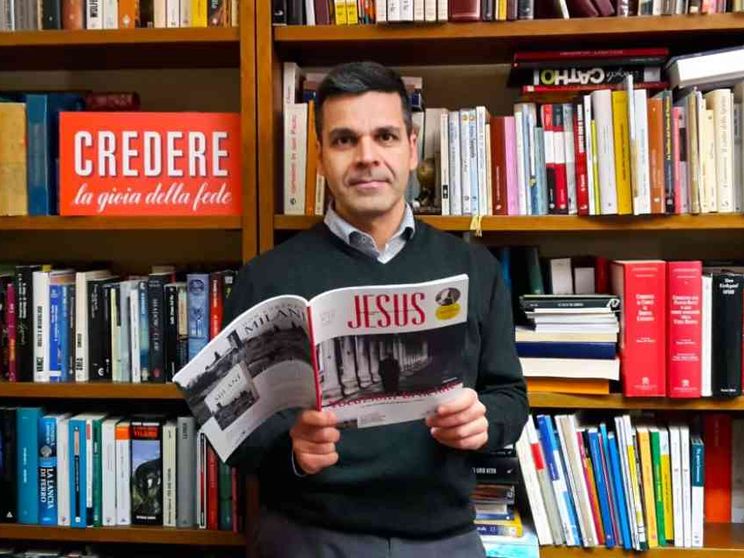 «Credere», la rivista che da 10 anni racconta la Chiesa della speranza