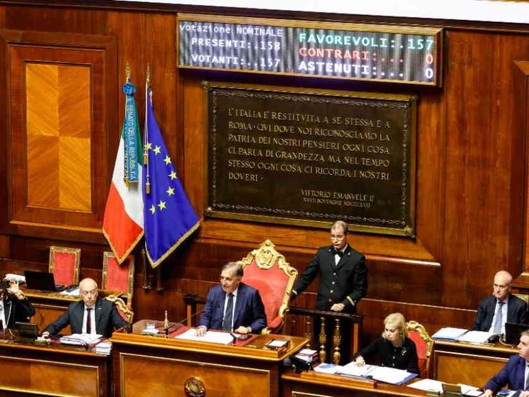 Divieti, pene più dure, il braccialetto: cosa c'è nel ddl contro la violenza