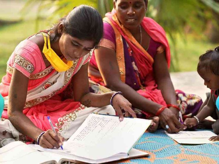 Economia circolare, donne e giovani: l'impegno di Maire in India