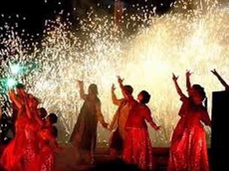 Bollywood, la fabbrica dei sogni indiana, cresce e diventa d’autore