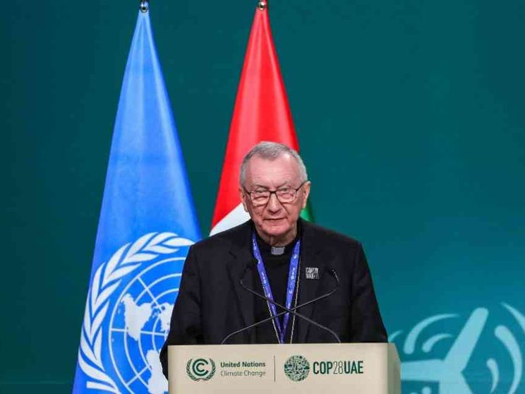 Il Papa: «Con il denaro delle armi un fondo per il clima e la fame nel mondo»