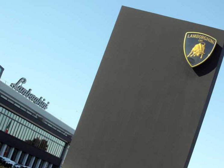 Accordo in Lamborghini: si lavorerà meno e con stipendio più alto