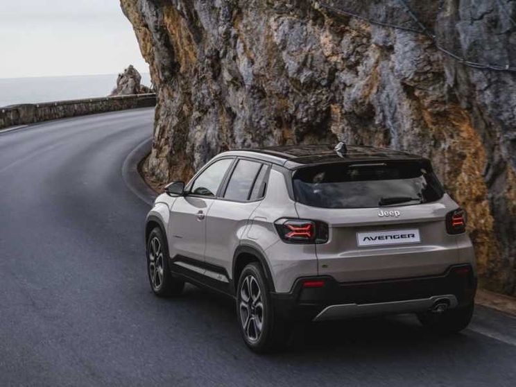 Jeep, l'anno d'oro di Avenger. E ora è anche ibrida
