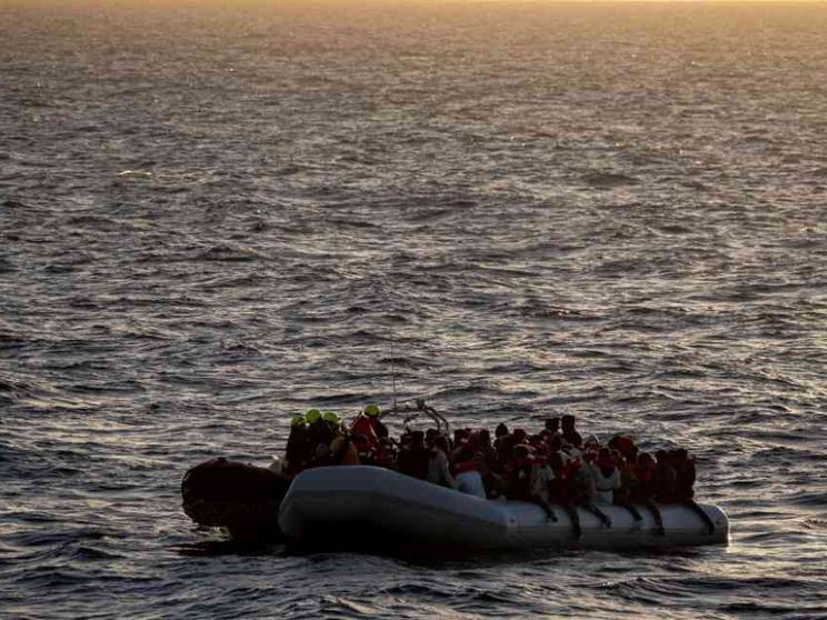 Il Papa sui migranti: senza integrazione c'è pericolo