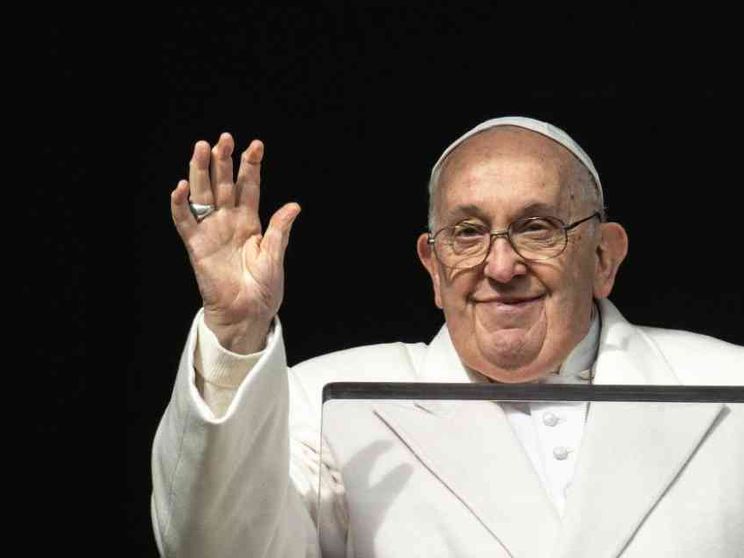 Il Papa: «L'intelligenza artificiale sia etica e per la pace»