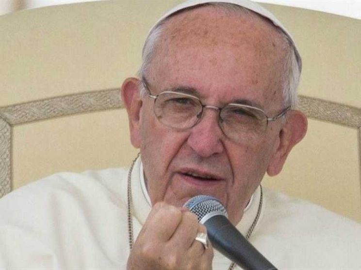 Alla Curia Romana: «Siate innamorati, non abituati»