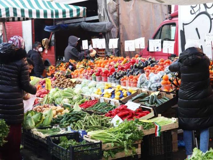 A dicembre torna a salire la fiducia delle imprese e dei consumatori