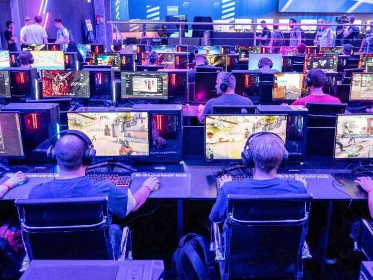 Tencent crolla in Borsa dopo la stretta sui giochi online