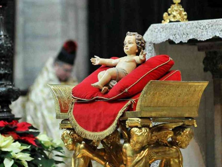 In famiglia, in missione, nelle periferie: santi alla scuola di Gesù Bambino