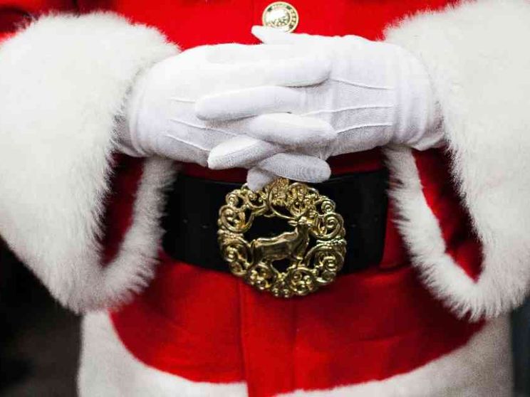 La strana storia del Babbo Natale venuto dalla strada