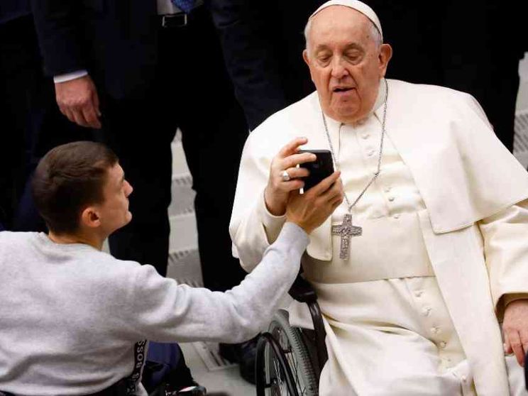 Il Papa: superbia, inizio di tutti i mali. E con il diavolo non si dialoga