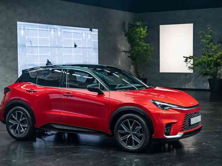 Piccola è meglio: ecco LBX, la svolta di Lexus