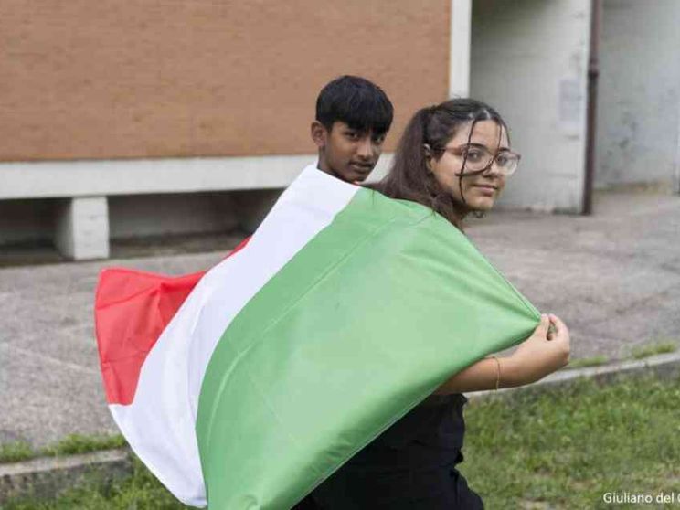 Ius soli temperato, quei 90mila sì ai “nuovi italiani”