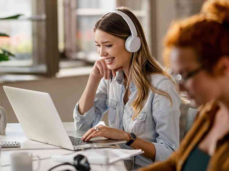 Il lavoro ibrido al tempo dell'intelligenza artificiale