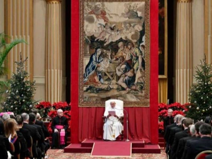 Francesco: la via della pace passa per l'educazione