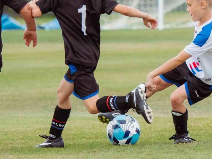 Viaggio nel grande business delle scuole calcio