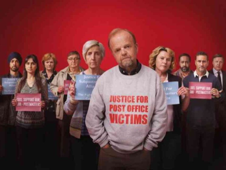 La«truffa della Royal Mail» spopola in tv: un errore con suicidi e arresti