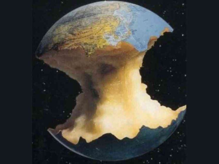 Il Papa: «Il peccato della gola sta uccidendo il mondo»