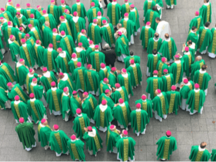 I vescovi francesi: le benedizioni via per avvicinarsi a Dio