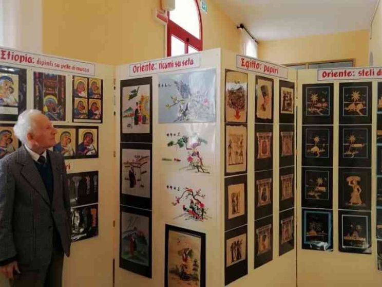 La fede raccontata in 50mila immagini, raccolte in una vita da salesiano