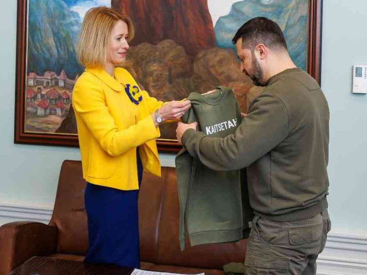 La Casa Bianca forza la mano: «Finiti i fondi, stop agli aiuti all'Ucraina»