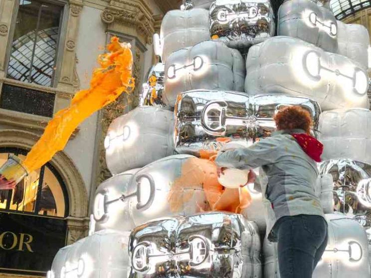 Approvata la legge contro gli “ecovandali”. Cosa rischia chi protesta