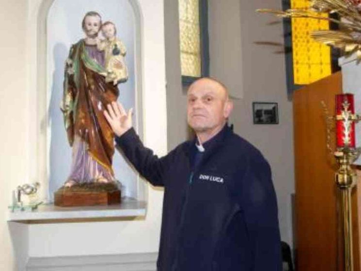 Da paziente a cappellano ospedaliero: «Quanti frammenti di luce nel dolore»