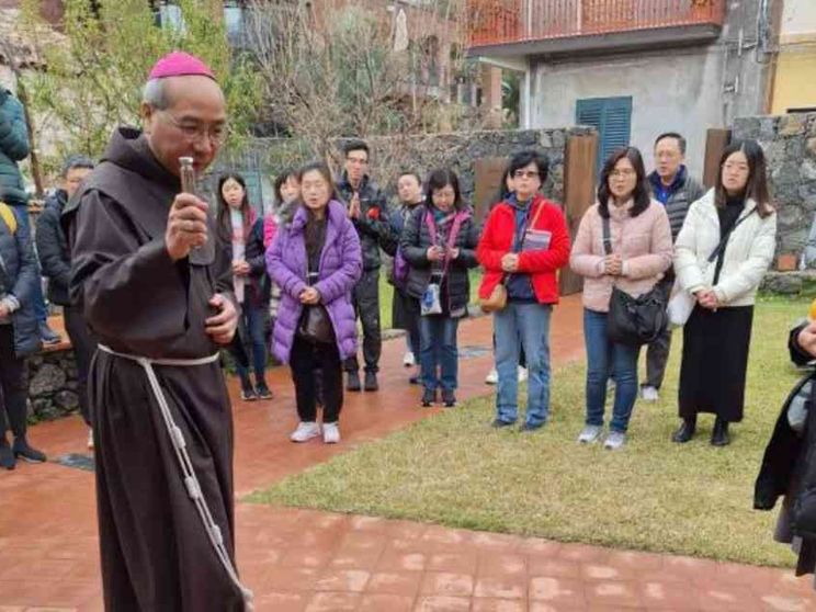I cattolici cinesi salvano la casa di padre Allegra (e il Papa li aiuta)