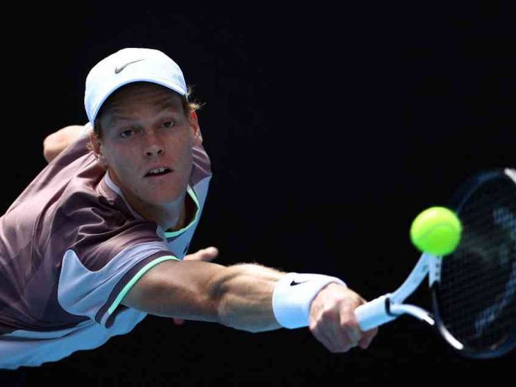 In Australia Sinner vince e vola ai quarti