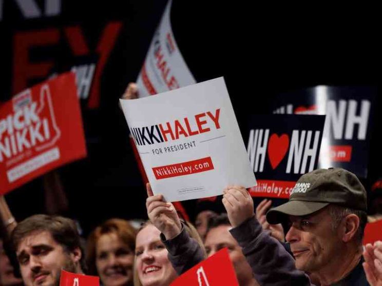 Primarie, DeSantis si ritira e appoggia Trump. Cosa succede adesso