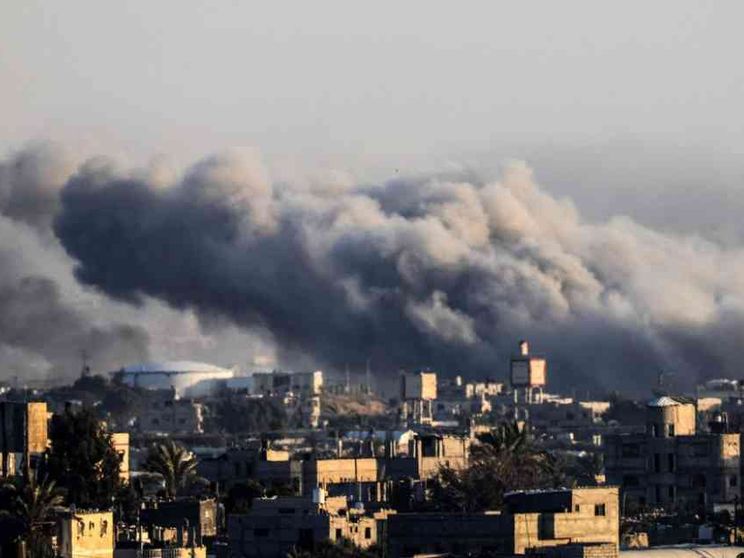 Raid contro gli Houthi da Usa e Gb. Israele: accerchiata Khan Yunis