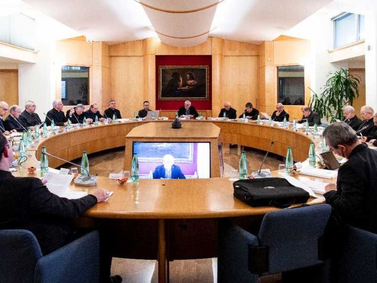 La Cei: quanto mai necessario educare alla pace