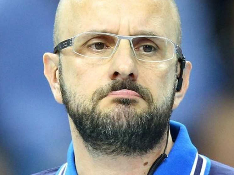 Gigi Riva e i fischi in Arabia Il bello e il brutto del calcio