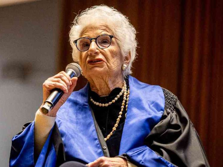 Segre: penso ai bimbi morti il 7 ottobre. Zuppi: non minimizzare l'odio