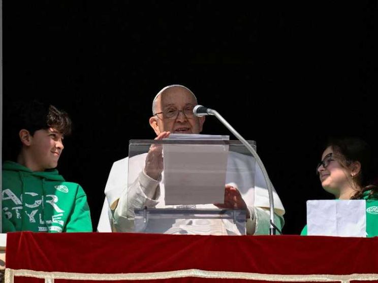 Il Papa: si ascolti il grido di pace che viene dalla gente