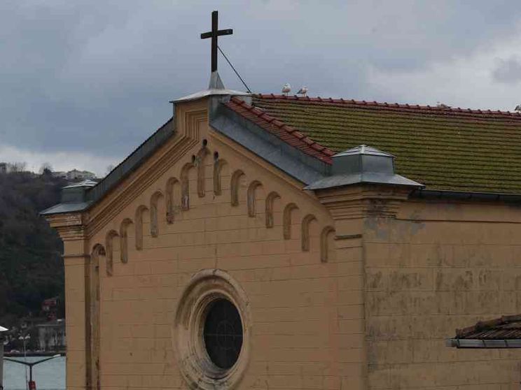 Attentato nella chiesa cattolica di Istanbul. Fermati due sospettati