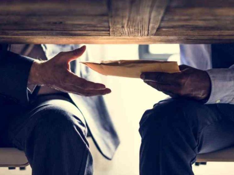 Trasparenza: Italia stabile al 42esimo posto su 180 Stati