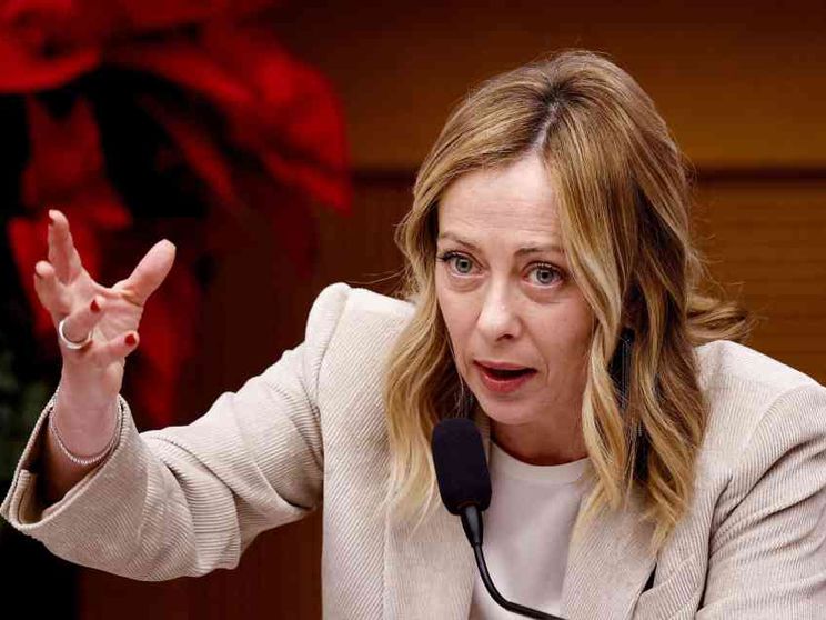 Meloni cambia narrazione: dal «pizzo di Stato» all'«evasione come terrorismo»