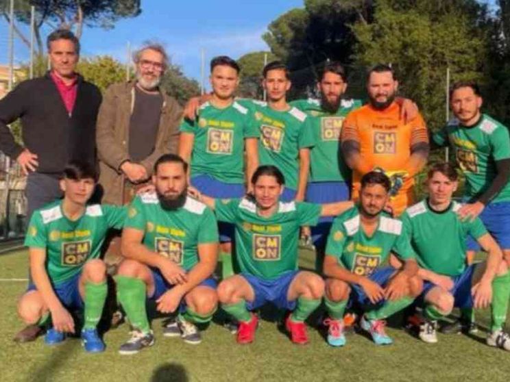 L'attore, il fumettista e il Real Zigan, la squadra dei giovani rom