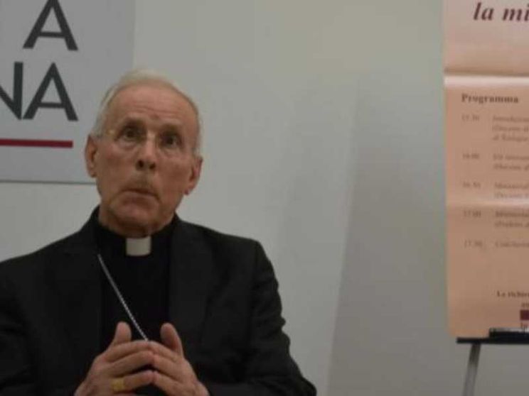 Il teologo Sanna: «Nelle benedizioni un segno della tenerezza di Cristo»