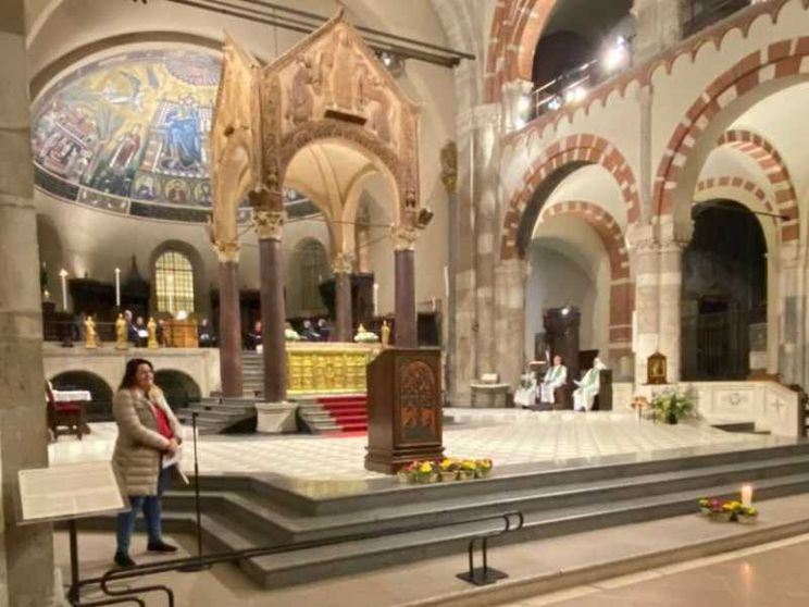 Veglia per la Vita, in Sant’Ambrogio protagonista neonato salvato dall’aborto